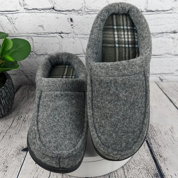 NEW Slippers gray faux wool, memory foam, washable, indoor outdoor, house shoes - Picture 6 of 9